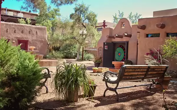 Chapel of Our Lady of Guadalupe — Lugares para Bodas en Albuquerque, NM