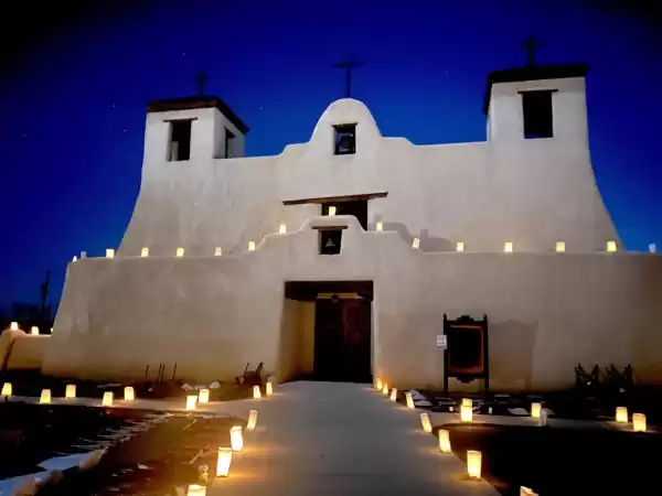 Saint Augustine Catholic Church, Isleta Pueblo — Fotógrafos de Bodas en Isleta, NM