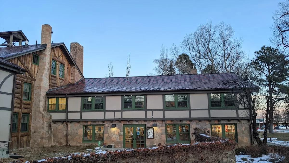 Fuller Lodge Art Center | Foto: Michael Kidwell — foto 2